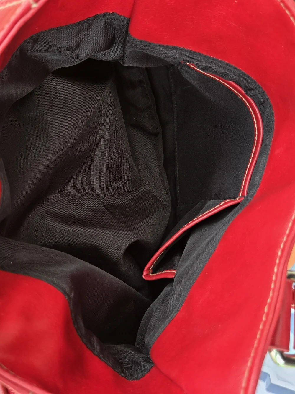 Vintage Red Women's Satchel Handbag with Silver Lock Detail